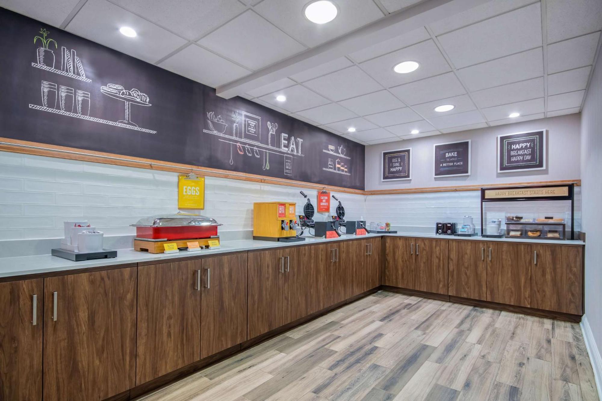 东奥罗拉汉普顿酒店 East Aurora 外观 照片